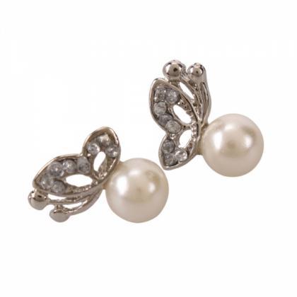 Beauty Is In The Details Pearl Studs